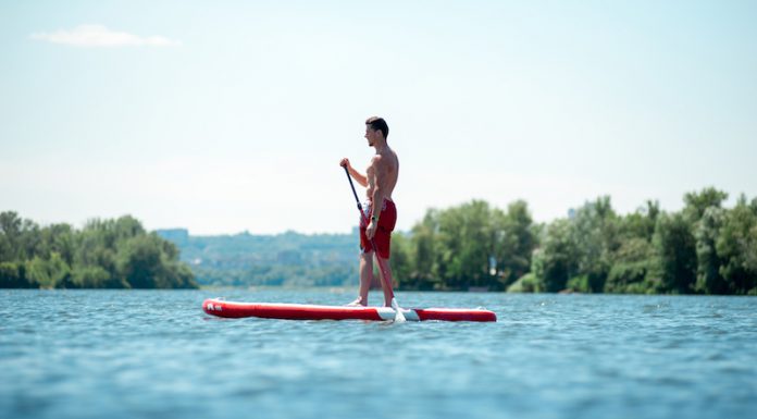Sommersportart: SUP Stand up Paddle