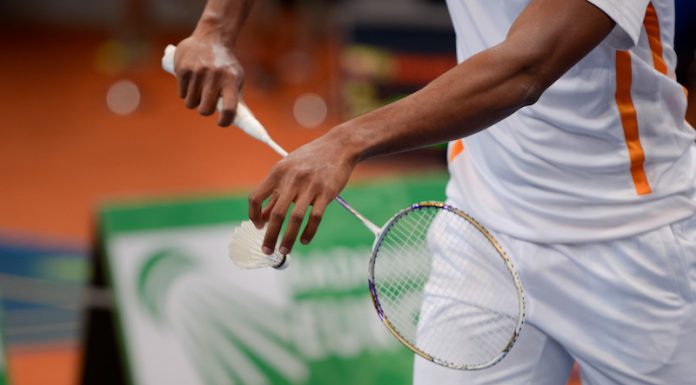 Badmintonregeln - der richtige Aufschlag ist wichtig